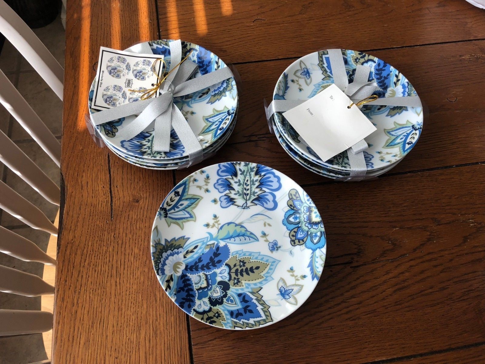 222 Fifth 12 MIRABELLE BLUE FLORAL DESSERT APPETIZER PLATES