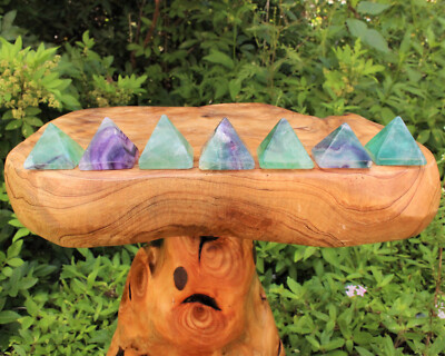 Fluorite Pyramid 1'' - 1.25'' (25-30 mm Natural Gemstone Pyramid Crystal Healing)