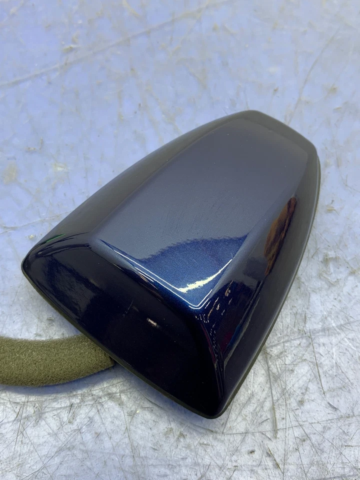 NISSAN TITAN XD 2016-2018 OEM ANTENA DE RADIO TECHO | AZUL PROFUNDO (RAY) 25975EZ00A Foto 4 de 4