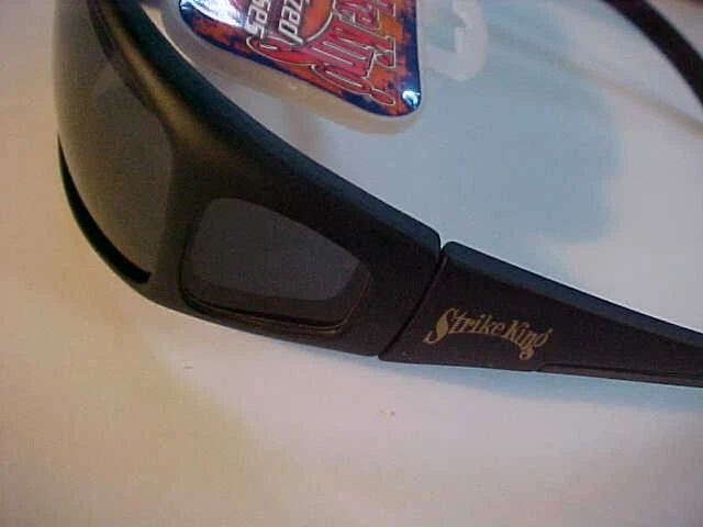 NOVO Óculos de Sol Strike King Óptica Polarizada PRO BLOQUEADOR ÓCULOS DE PESCA CINZA - Imagem 2 de 2