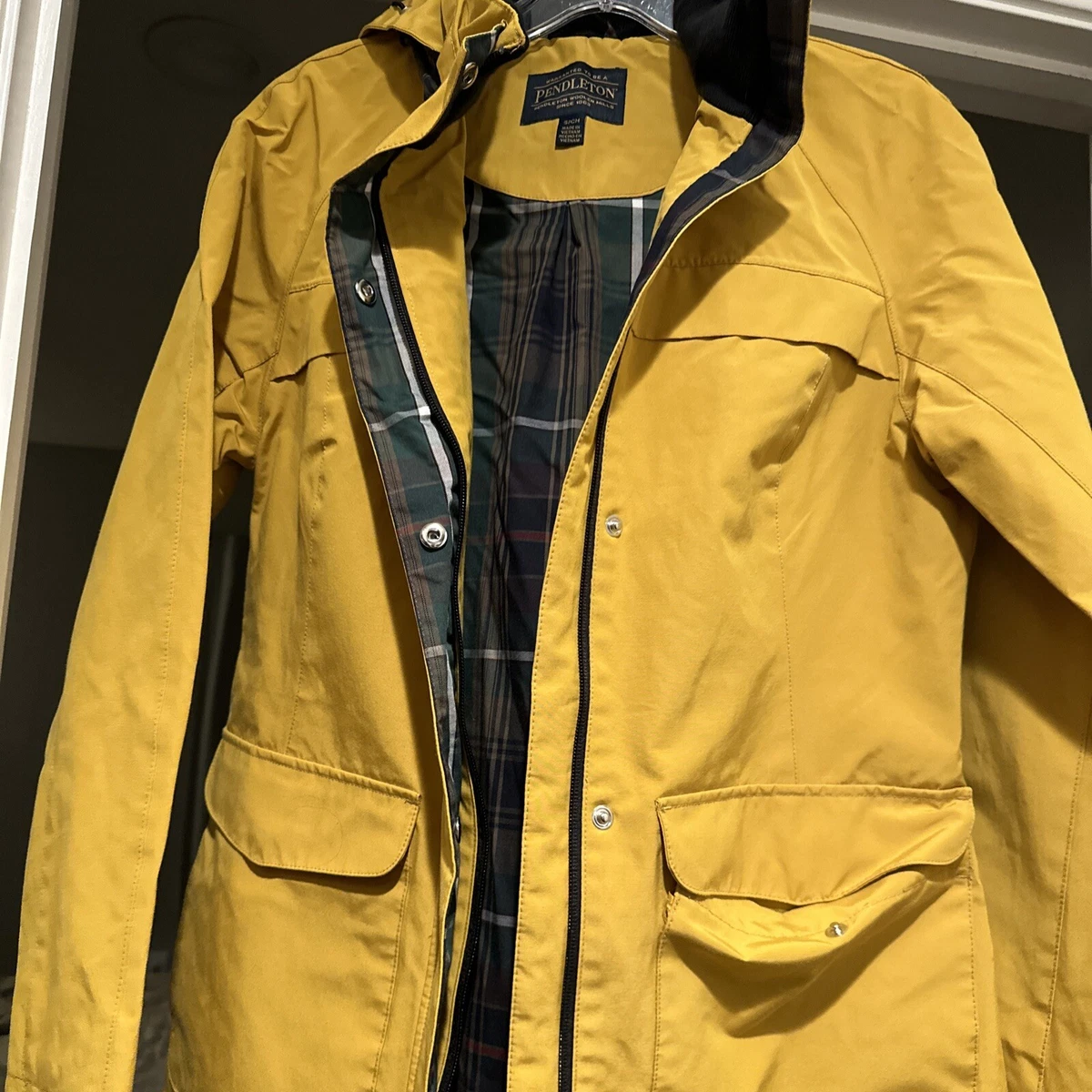 Pendleton hotsell hooded raincoat