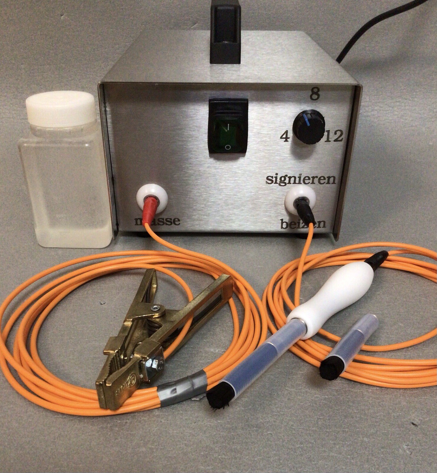 Beizgerät VACleaner PRO AC-DC zur Schweißnahtreinigung - e zur Schweissnahtreinigung und Signiergeraete fuer die Matallveredelung Beizgerät VACleaner PRO AC-DC zur Schweißnahtreinigung - e zur Schweissnahtreinigung und Signiergeraete fuer die Matallveredelung