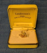 Landstroms Black Hills Gold Tie Tack 0.6 gm 10k Gold