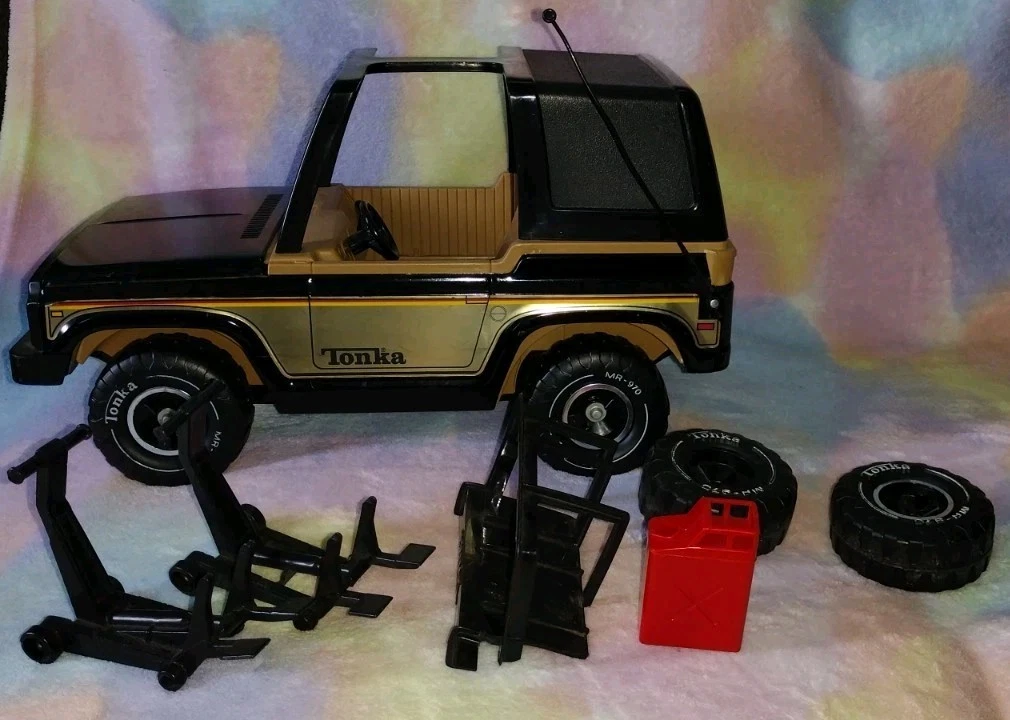 25+ Tonka Jeep Vintage Manufacture Diecast Cars, Trucks & Vans for