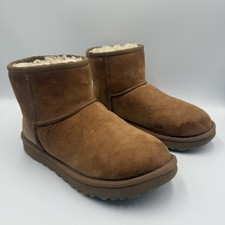 UGG Women's Classic Mini II Chestnut Shearling Sheepskin Boots Size 6
