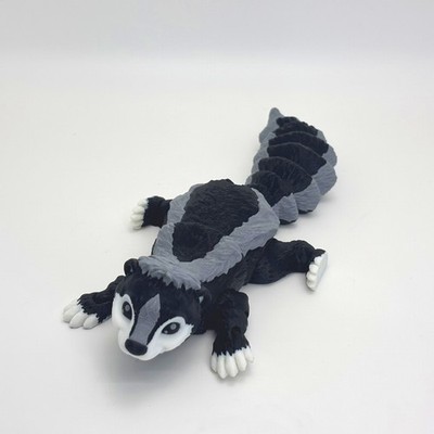 Poseable Skunk Detailed Realistic Design Eco Plastic Durable Compact Display