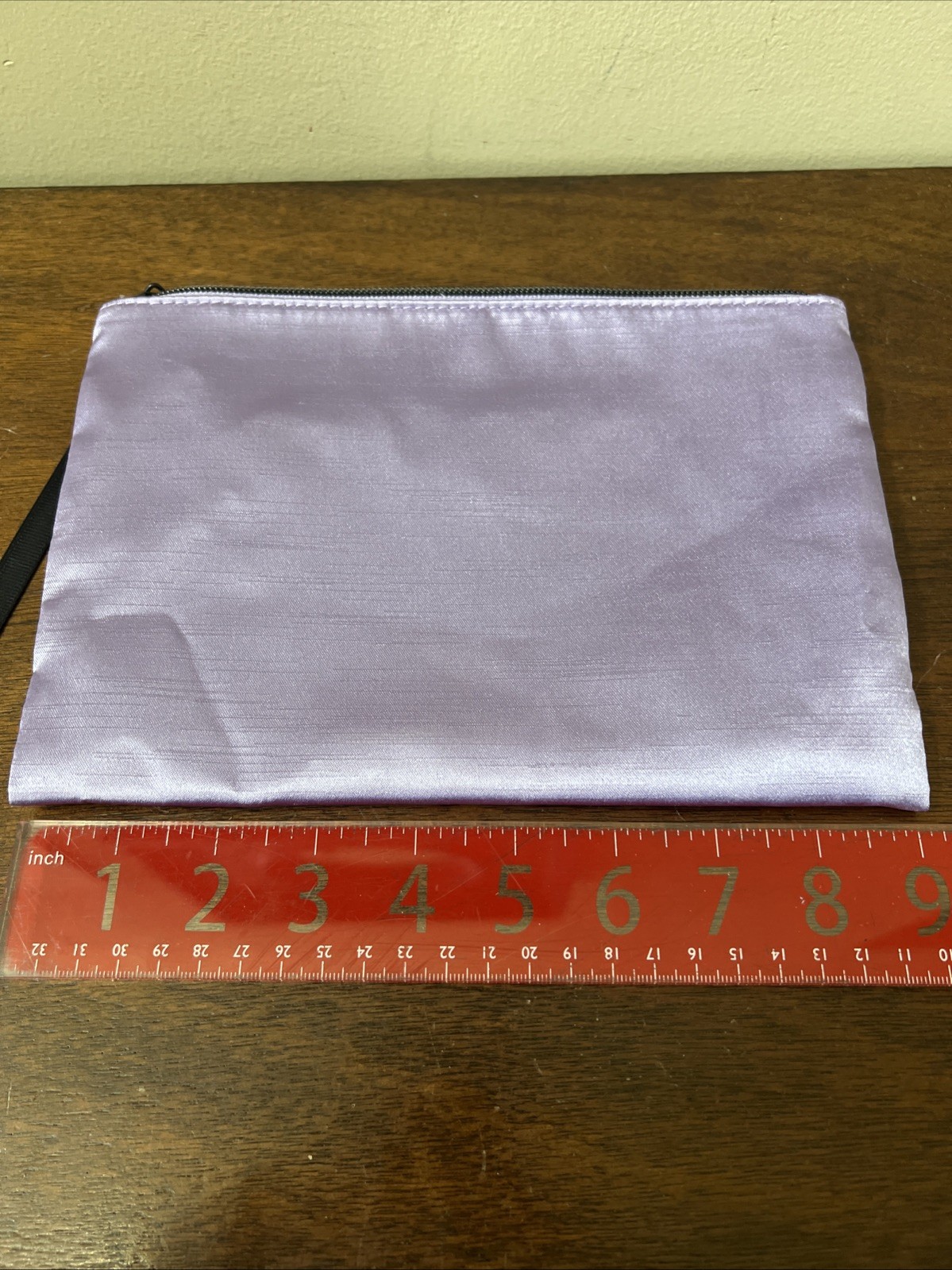 Gucci Purple Beauty Makeup Pouch With Beautiful Floral Design On The Inside! thumbnail 2