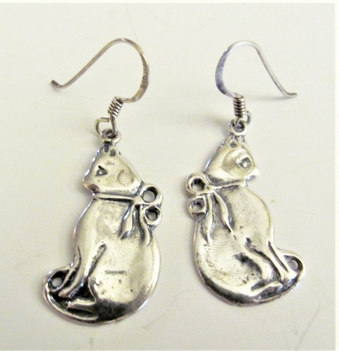 VTG Sterling Silver 925 Seated Cats Wearing Bow Dangle Wire Earrings 1 1/2" Long - Picture 2 of 5