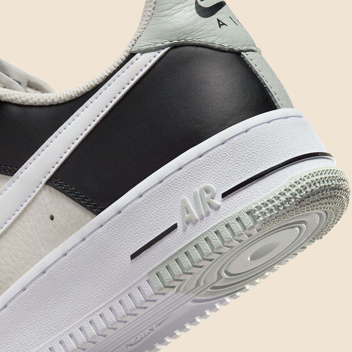 Nike Air Force 1  display picture 1
