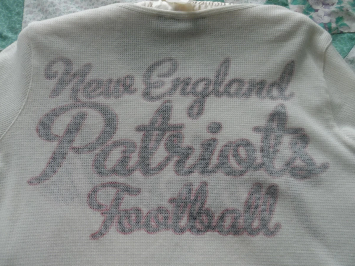 Alyssa milano patriots deals sweater