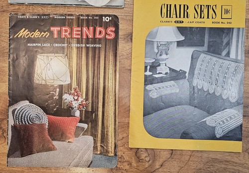 lot 11 vtg LILY crochet Tablecloths bedspreads Coats & Clark's Chair Set 1937 - Picture 4 of 4