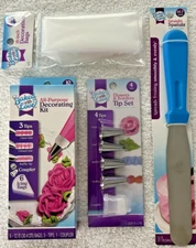 NWT Baked with Love 4 Item Lot Cake Decorating Kit, Frosting Spatula, Bags, Tips