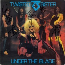 TWISTED SISTER Under the Blade FULLY SIGNED Vinyl LP - DEE SNIDER Pero AUTOGRAPH