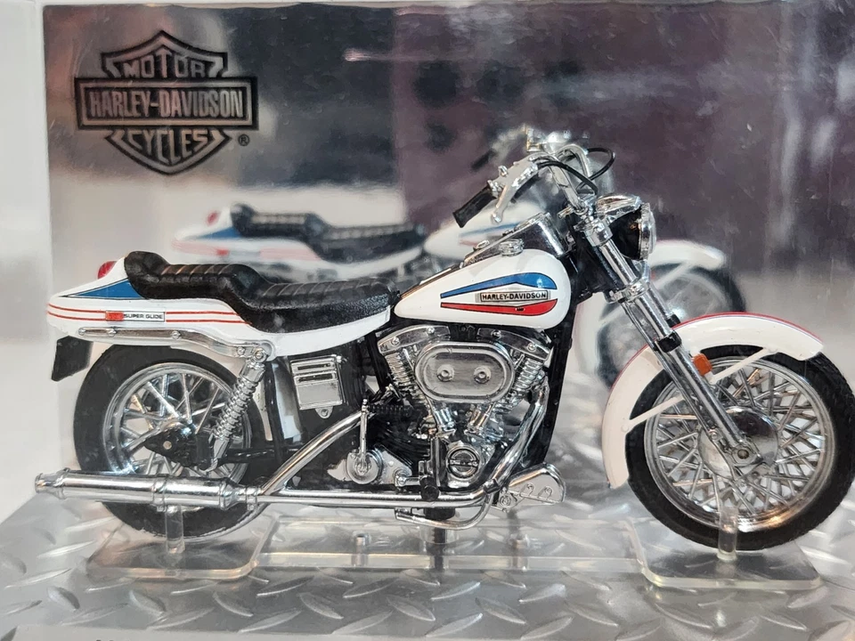 Harley Davidson model 1:24 1971 SUPERGLIDE DeAgostini/Altaya - Image 4 of 4