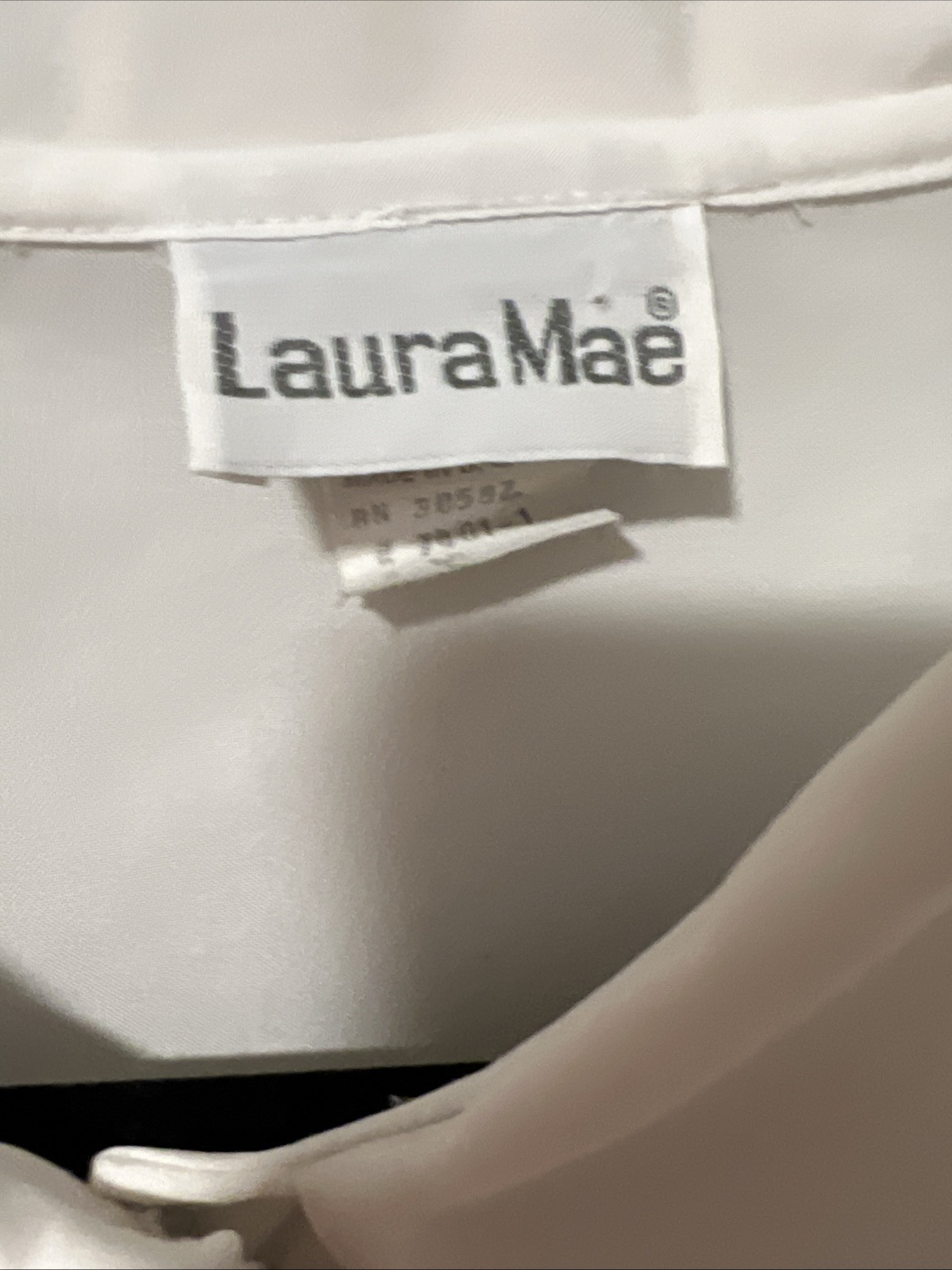 Vintage  Laura Mae 70’s Button Up Long Sleeve Ruffle Blouse, White Detailed