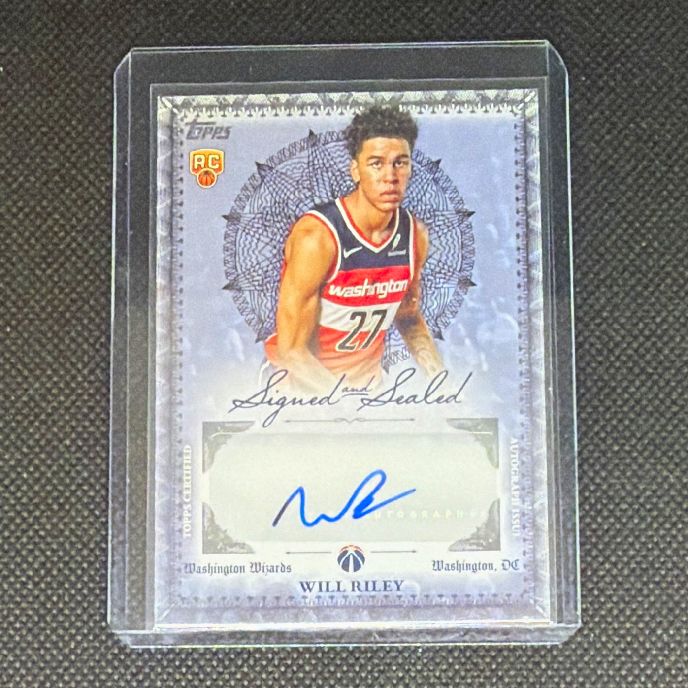 Topps 2025-26 Will Riley Washington Wizards Signed and Sealed Rookie Auto BSI-WR