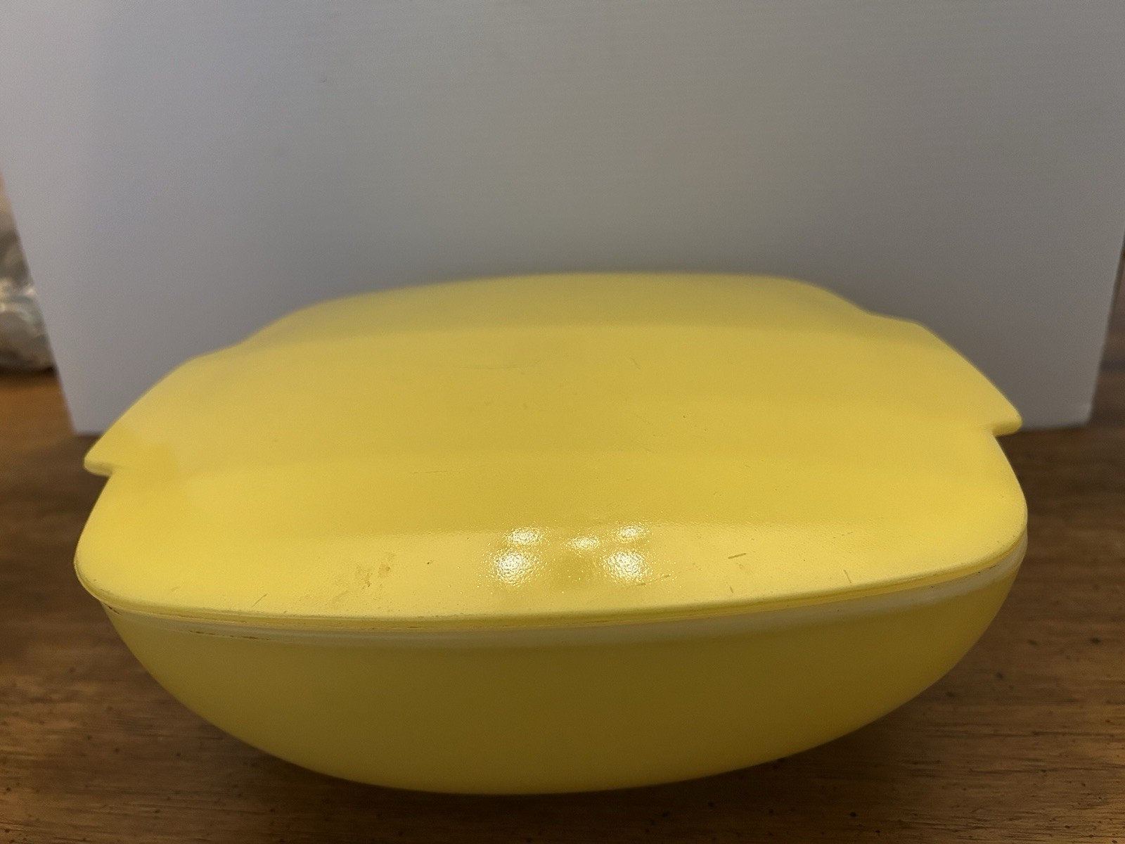 Vintage Pyrex 2.5 QT Yellow Square Hostess Bowl with Lid 525-B Casserole  
