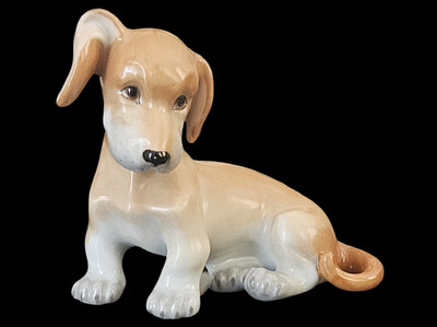 AUGARTEN WIEN Porzellan - Figur / Dackelwelpe / Hund