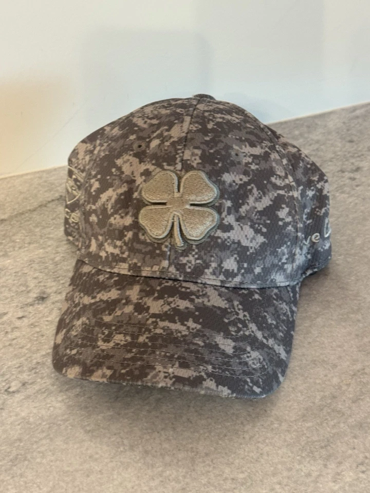 Black Clover LIVE LUCKY Top Golf Camo Strapback Hat Cap - Изображение 2 из 4