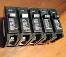 5 x Eaton Brh120 Circuit Breaker single pole 20 Amp 240 Volt AC HC20