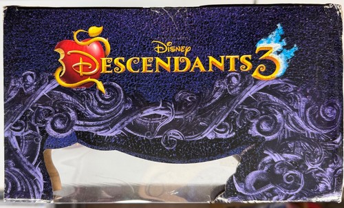 Disney "Descendants 3 MAL" Fully Poseable/Working Backpack/28" Doll/4 Piece Set - Picture 5 of 6