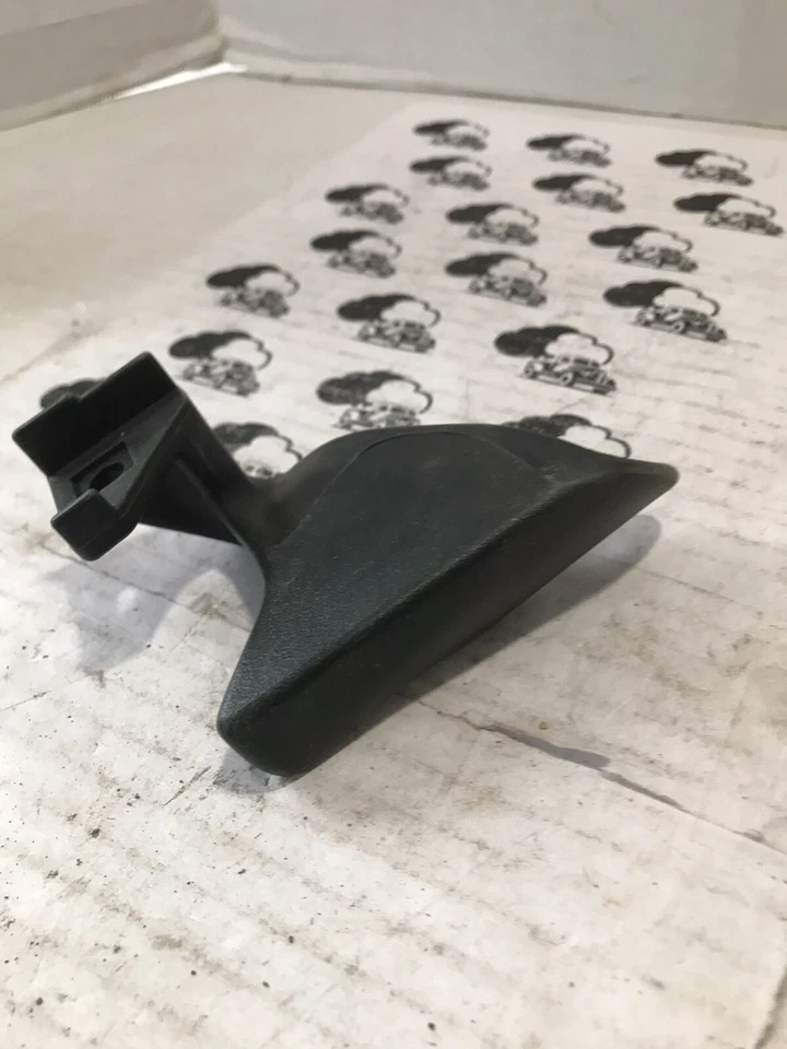 1986-1988 Ford Taurus Sable Interior Door Handle RH Passenger NOS E8DZ-5422600H Foto 3 de 4