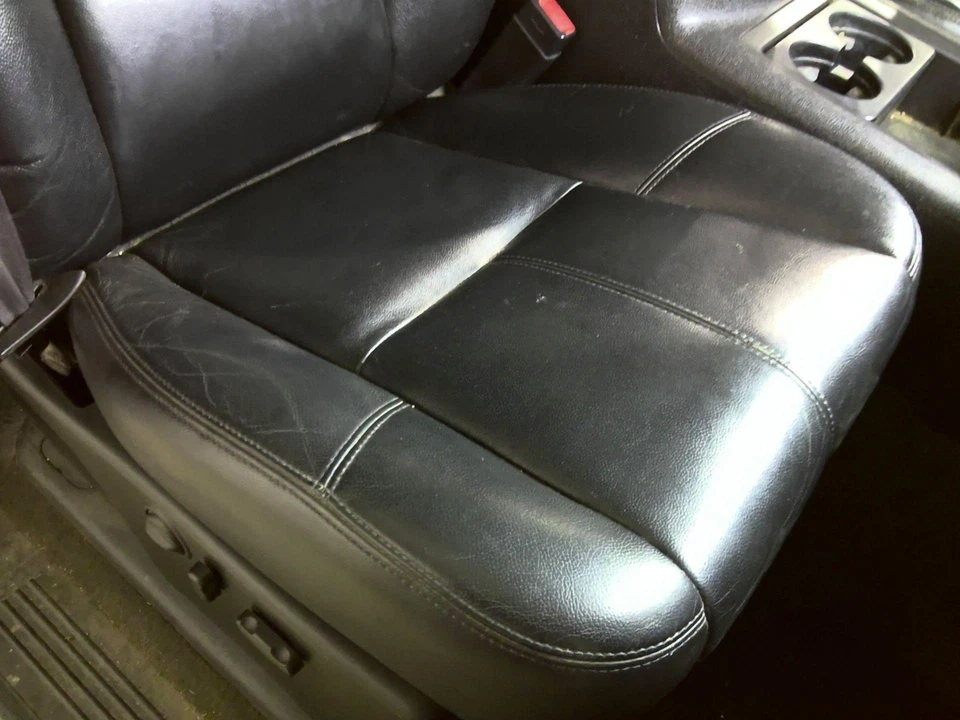 2011 Chevy Silverado 3500HD Pass RH Right Black-19I Leather Heated Power Seat - Imagem 3 de 4