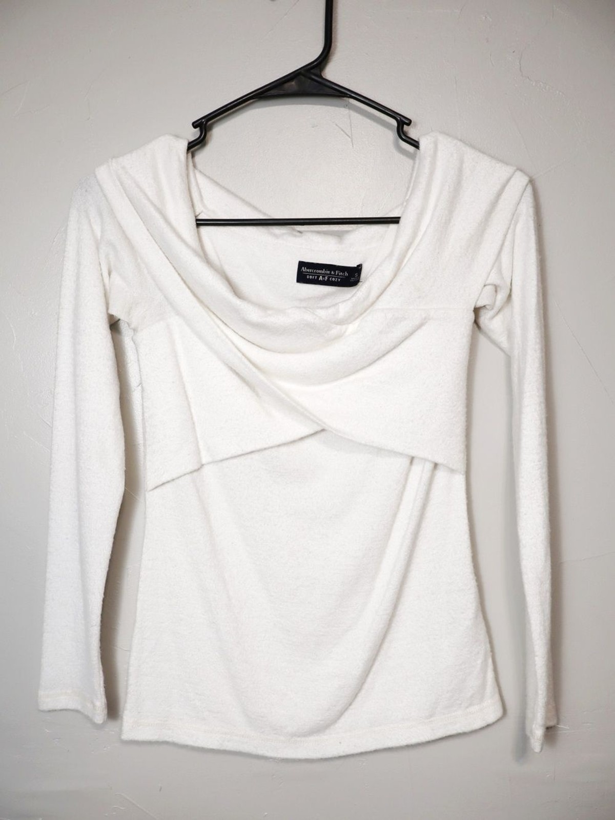 Abercrombie & Fitch White Knit Lightweight Off Shoulder Long Sleeve Top Small