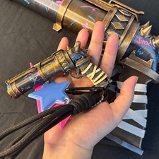 In Stock Jinx Keychains Arcane: League of Legends Revolver Weapon Model Gifts