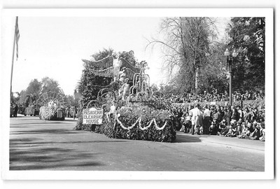 RPPC Pasadena Clearing House Rose Parade Float 1920s Photo Vintage Postcard