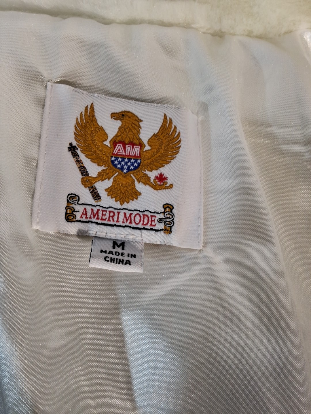 Ameri Mode White/Black Wolf Pattern Faux Fur Coat… - image 5