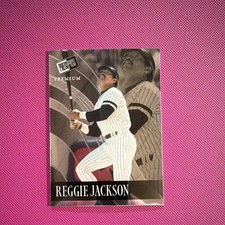 Leaf Press Pass Premium Retro Reggie Jackson #RB-75 Insert 31 /99 Baseball