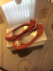 michael kors fulton flats orange