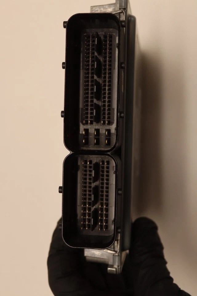 AUDI S4 2010 3,0 L sedán motor ECM módulo de control informático cerebro OEM Foto 4 de 4