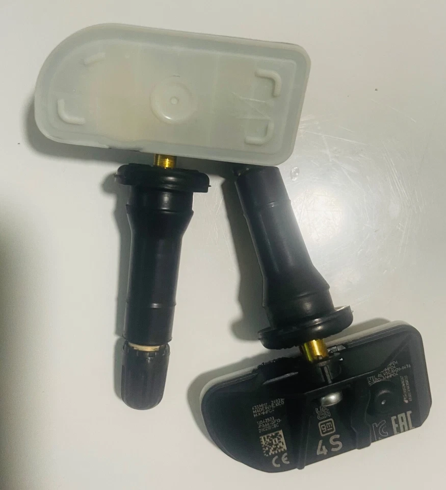 Set of 4 GM 13542523 Sensor Assembly Tire Pressure Indicator  - Image 2 of 3