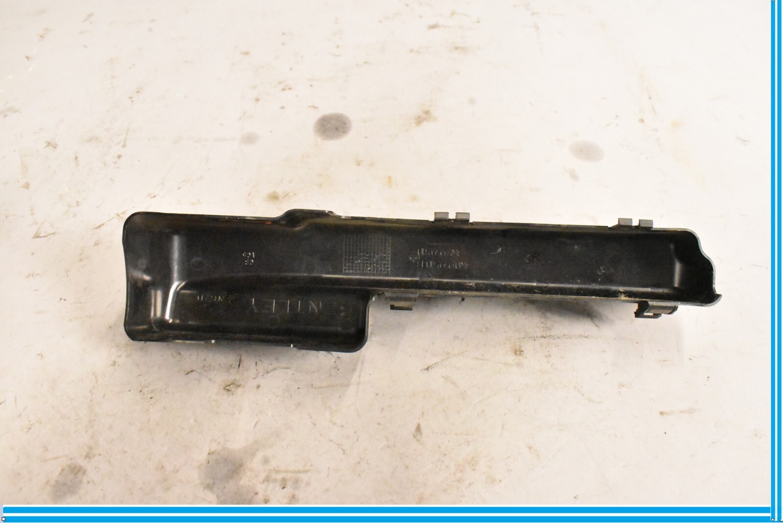 Bentley Continental 2006-2012 Front Right Control unit cover