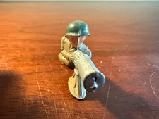 Vintage Barclay B240 928 Soldier Machine Gunner Lying Flat Near Mint Pod Foot 