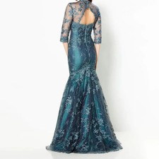 Mermaid Tulle Sweetheart 3/4 Sleeves Embroidered Lace Applique Full Length Sweep