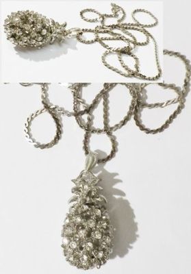 Vintage Schmuck Kette Anhänger Ananas 3D Kristalle Diamant silberfarben *4914