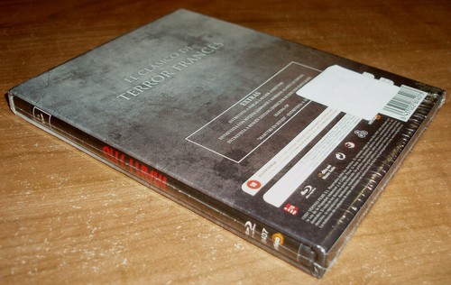 Martyrs Blu-Ray Slipcover NUEVO Sellado Terror Region A-B-C - Imagen 6 de 6