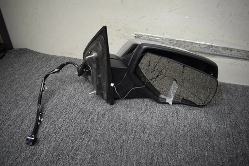 2014-2018 GMC SIERRA RIGHT SIDE MIRROR FACTORY OEM