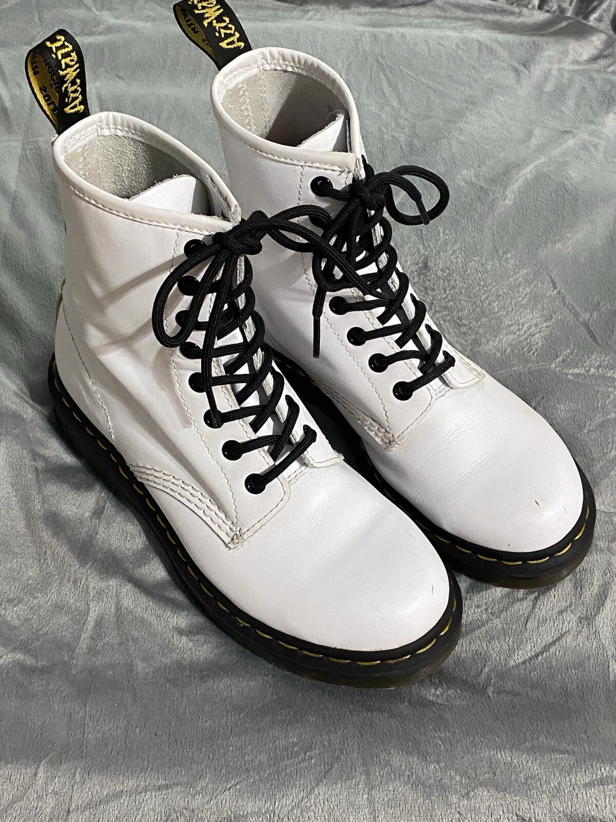 Dr Doc Martens 1460 W Boots Women Size 7 White Leather Lace Up