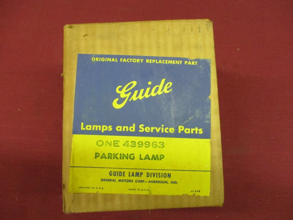 Packard Clipper 1955 lámpara de estacionamiento delantera 439963 nuevo de stock Foto 2 de 3