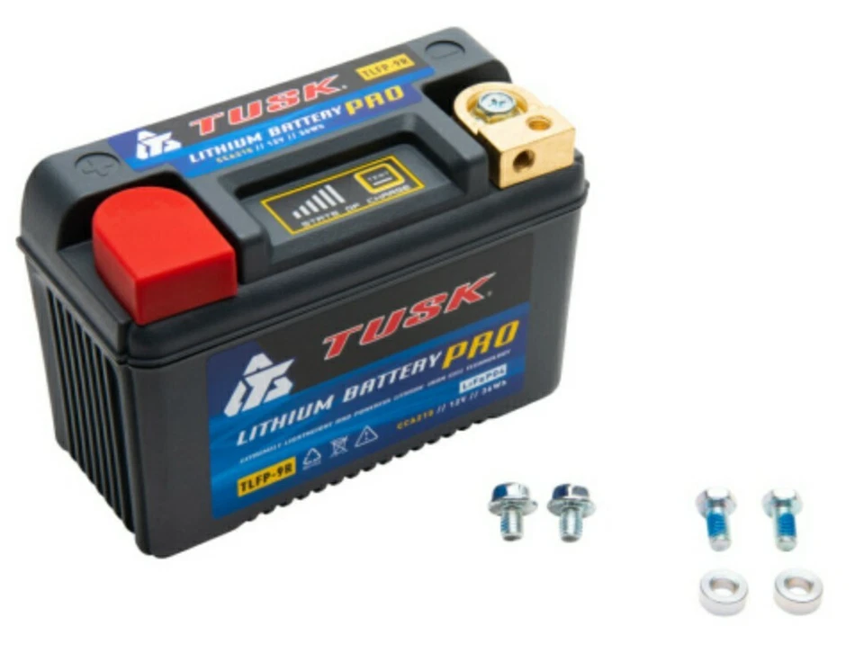 Batería Tusk Lithium Pro Tlfp-9R para KTM 640 690 790 890 Dr650 Drz400 Versys 300 Foto 2 de 4
