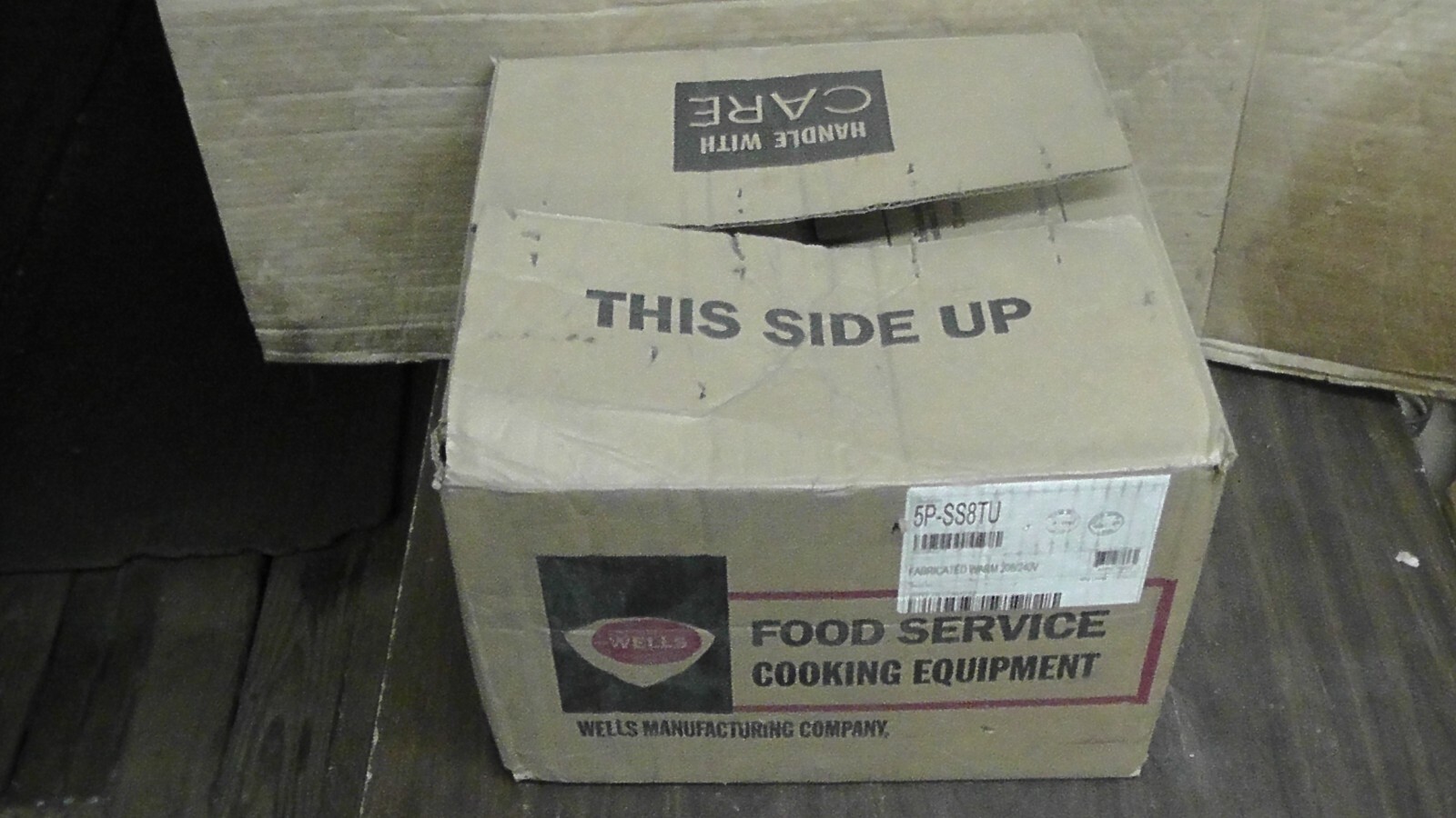 Wells Fabricate Food Warmer 5P-SS8TU, New/Open box