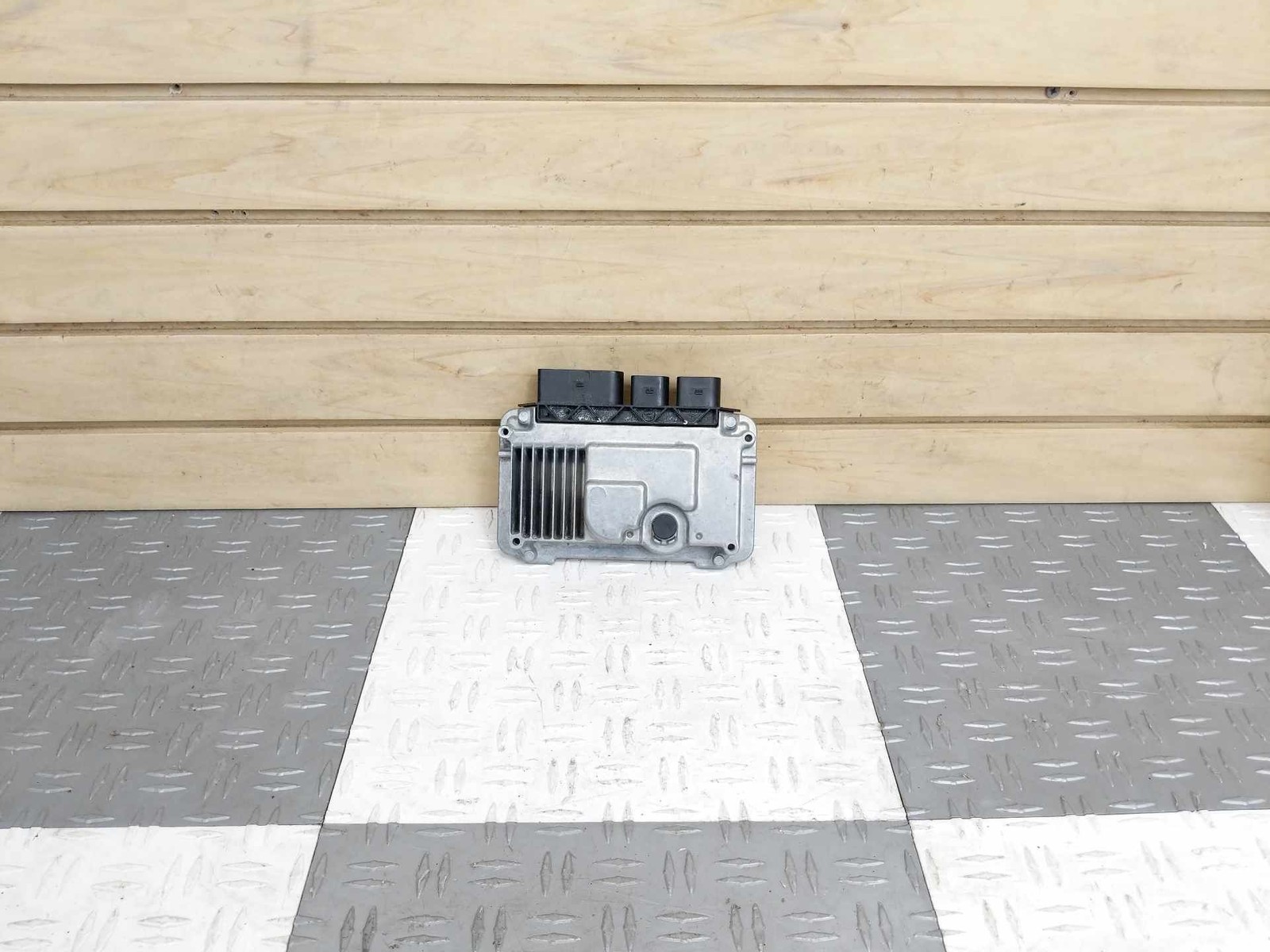 2018 Audi R8 Plus OEM Steering Column Control Module P/ 8K0907144N