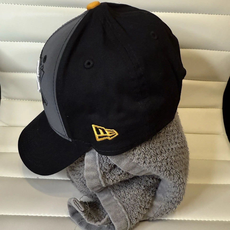 Gorra Pittsburgh Penguins Juvenil Snapback - New Era 9FORTY Ajustable - Negra/Dorada Foto 4 de 4