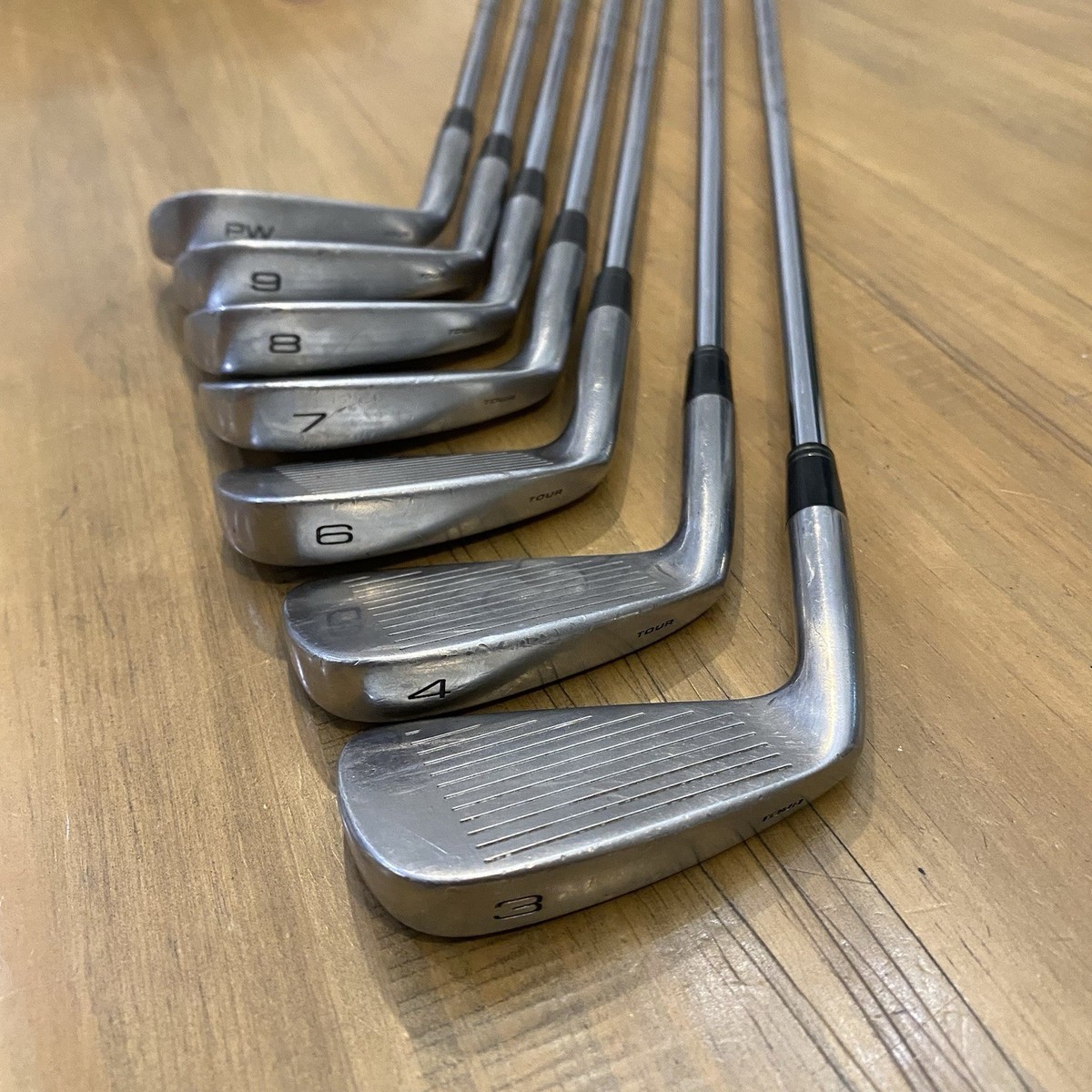 激安　Wilson DEEP RED 　3・5・7　　　3本セット　送料無料 Wilson Deep Red II Tour Set 3-9 PW Missing 5 Iron S300 Stiff Steel