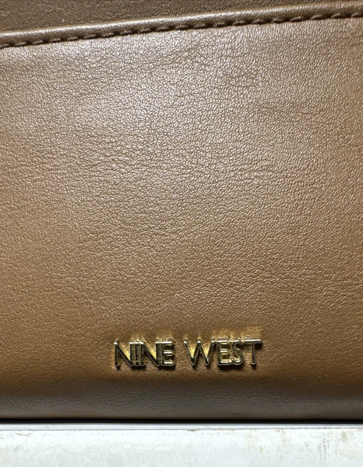 NUEVO SIN ETIQUETASNine West Table Treasures Cartera Multicolor Bolsillo con Cremallera Inserto Nuevo Foto 2 de 4