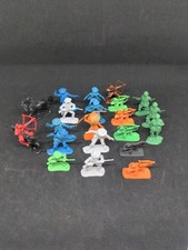 Vintage Plastic Cowboys And Indians White, Green, Blue  Tan Figures Lot of 22